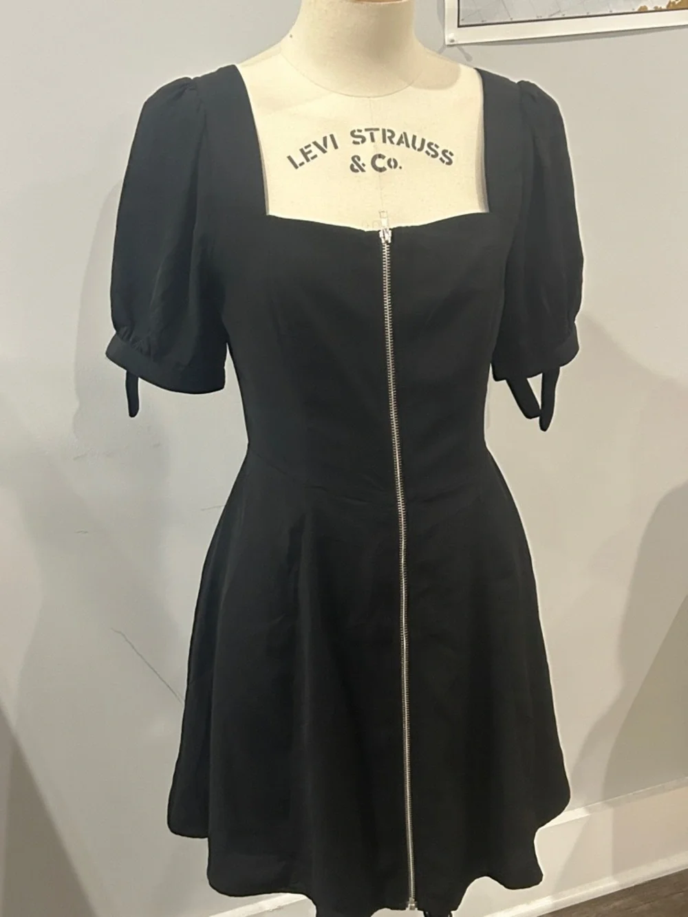 Aqua Black Square-Neck Mini Dress‎ with Front Zip - Picture 5 of 8